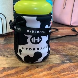 Cow print hydrojug sleeve